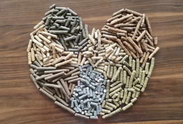 木屑顆粒機(jī)加工的顆粒賣(mài)給誰(shuí)？我知道